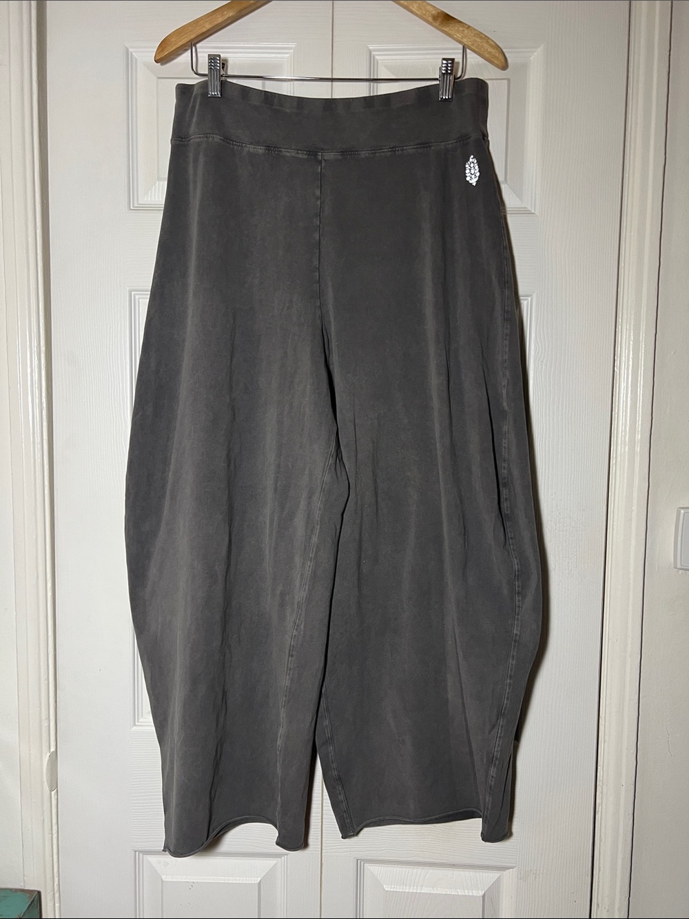 Free People Hot Shot Easy Wide Leg Pant Women’s Medium - Picture 2 of 9